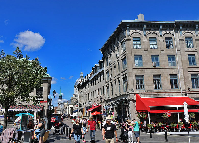 Old Montreal, a view of St Paul street | Photo by Krish Dulal, via Wikimedia Commons
